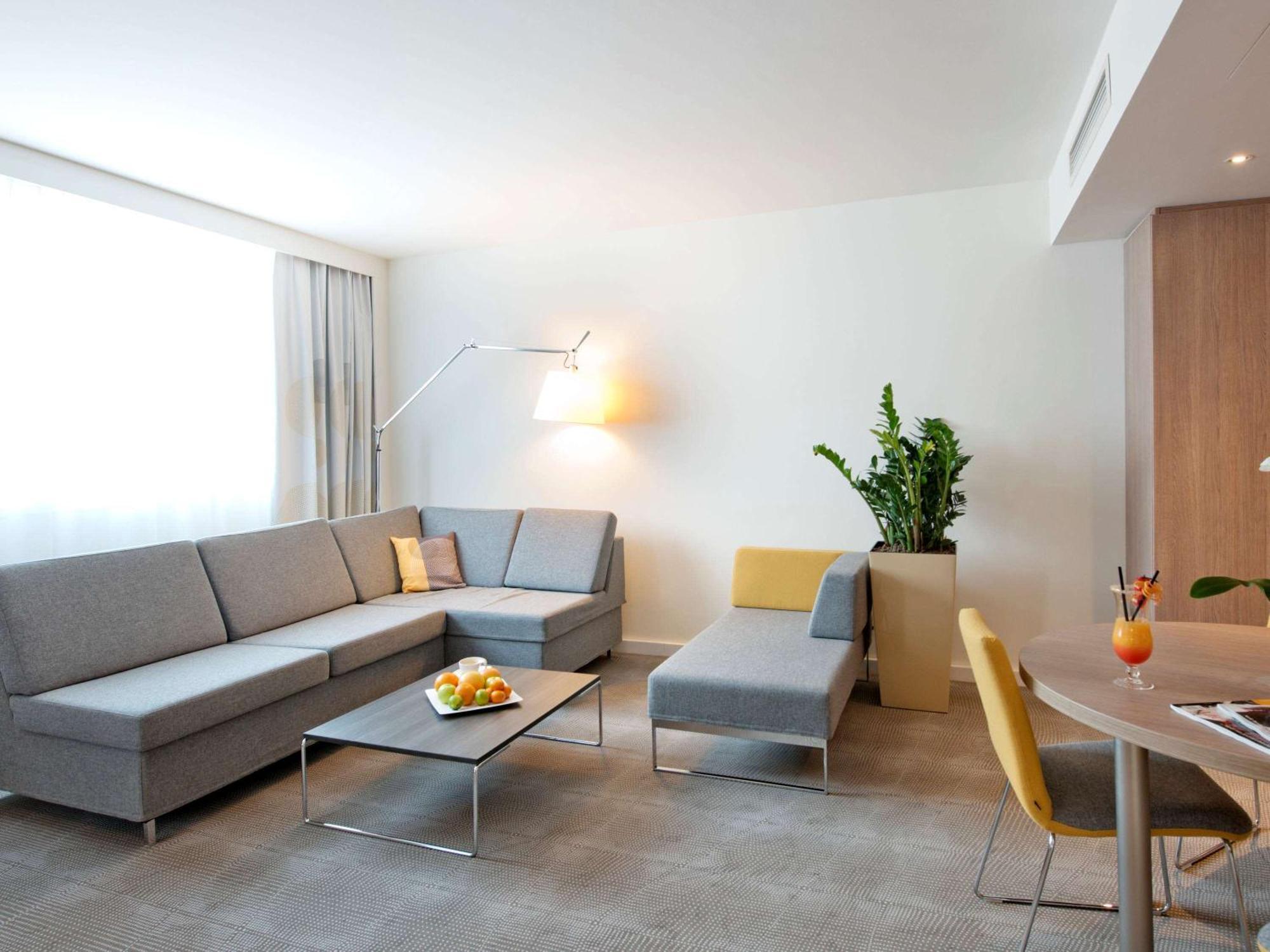 Novotel Lodz Centrum Екстериор снимка