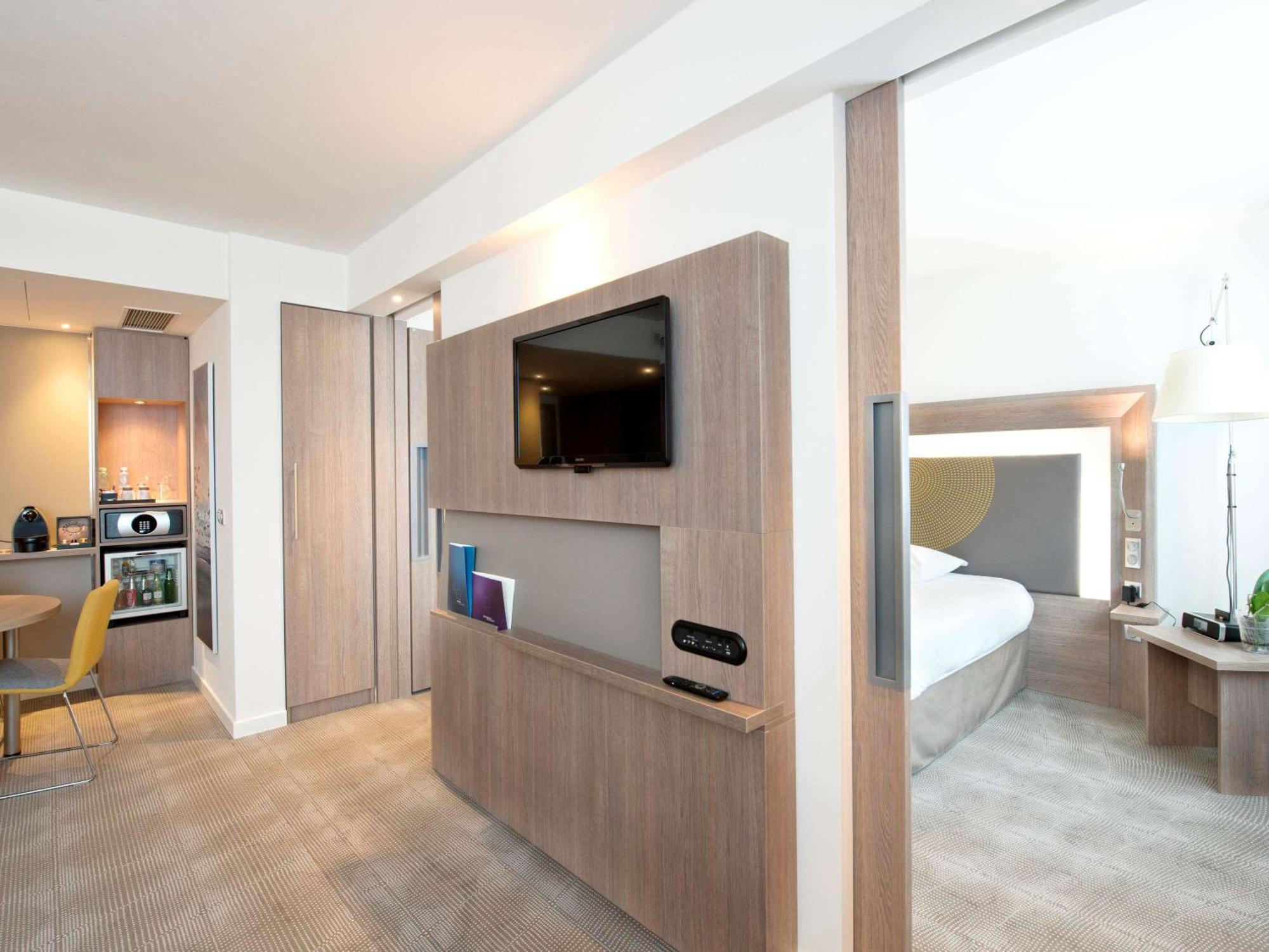 Novotel Lodz Centrum Екстериор снимка